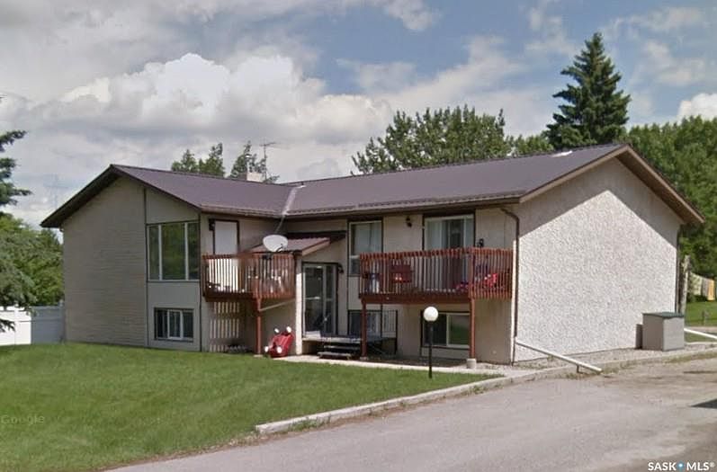 1st image of 905 Gambetta STREET