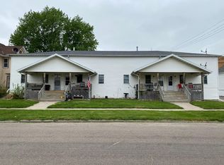 104 S 9th St #1-4, Norfolk, NE 68701