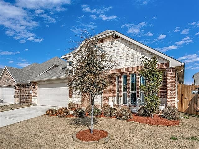 2nd image of 612 Fox View Dr