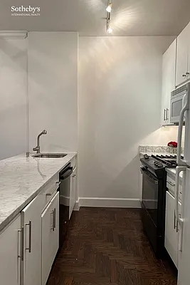 Rented by Sotheby's International Realty | media 16