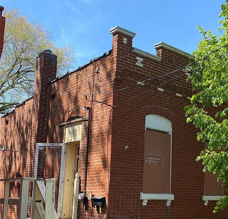1st image of 3723 Marine Ave