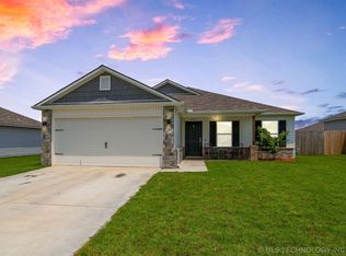 10133 E Jeff St, Claremore, OK 74019