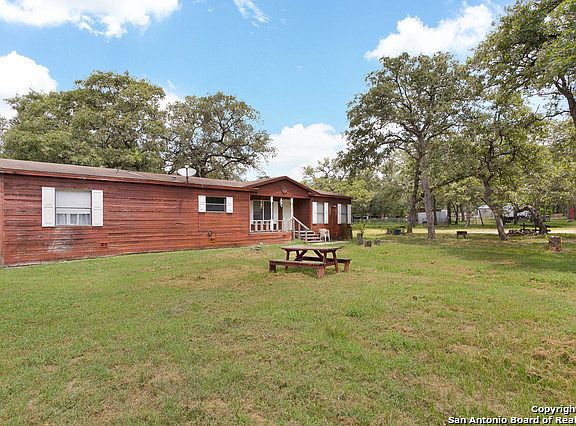 3rd image of 133 Oak Valley Dr
