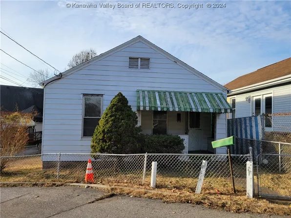 999 Hunt Ave, Charleston, WV 25302