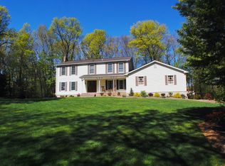 3 Horace Rd, Oak Ridge, NJ 07438