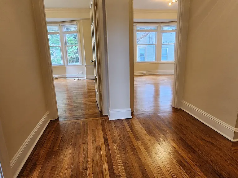 834 Bush St — Photo 4