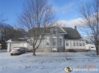 201 E Pine St, Winfield, IA 52659