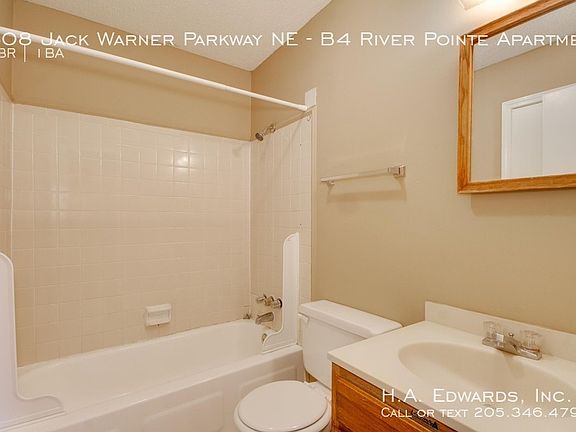 5th image of 608 Jack Warner Pkwy NE APT B4