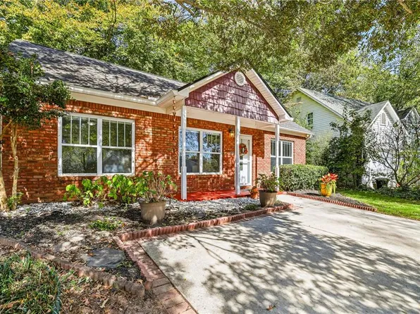 122 Mashburn Pl, Canton, GA 30114