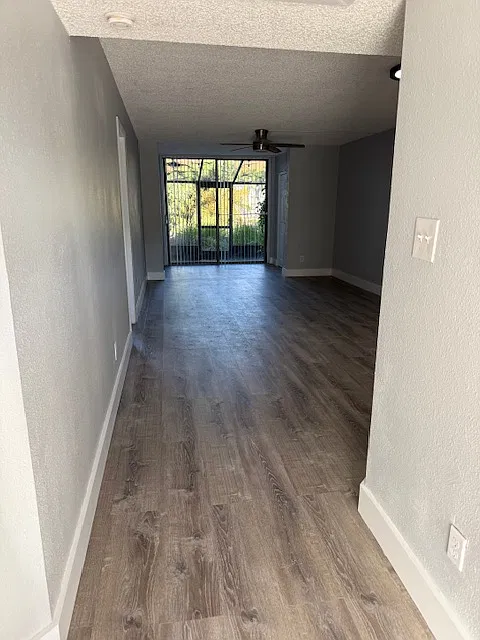 2 bed, 1086 sqft, $1,800 — Photo 3