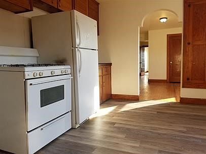 4th image of 303 Robble Ave