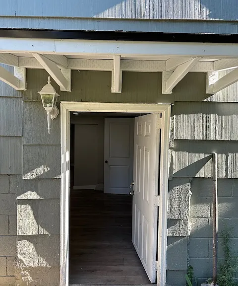 544 S Donovan St #B — Photo 5