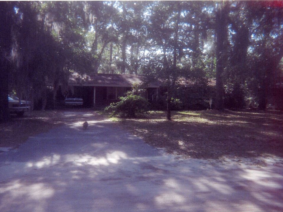 Front Yard, driveway