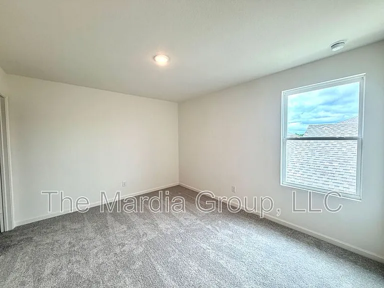 2305 States St — Photo 15