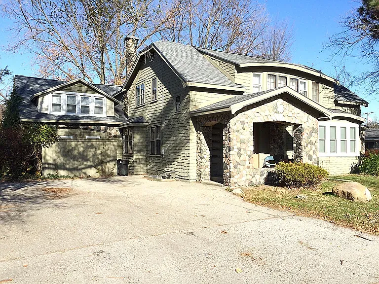 2 bed, 800 sqft, $1,250 — Photo 2