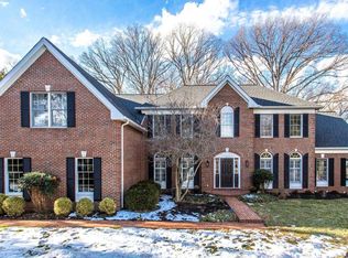 10344 Brittenford Dr, Vienna, VA 22182