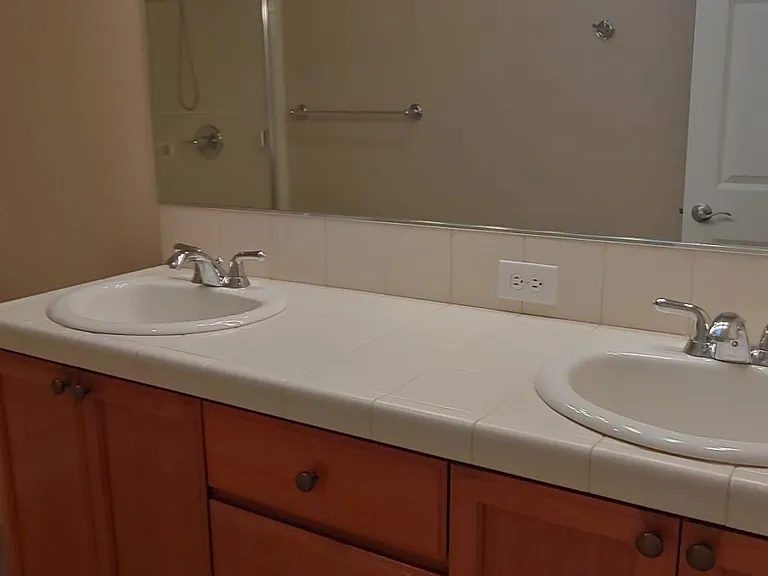 831 SE Bayshore Cir — Photo 16