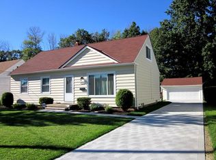 11060 Fairlawn Dr, Parma, OH