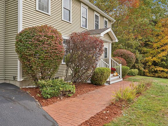 3rd image of 54 Briarwood Drive