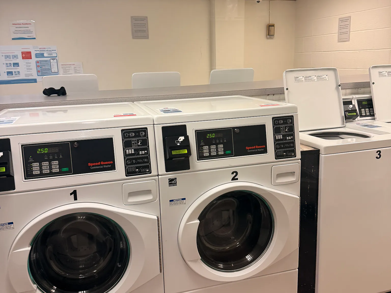 1 bed, 950 sqft, $2,400 — Photo 3