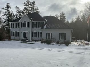 78 Middle Rd, Deerfield, NH 03037