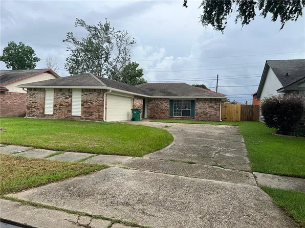 1812 Hampton Dr, Harvey, LA 70058