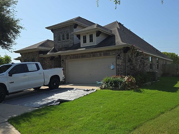 3rd image of 2211 Silver Canyon Ln