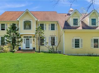 2 Meadow Rdg, Avon, CT 06001