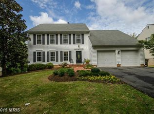 2 Farm Haven Ct, Rockville, MD 20852