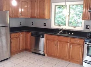 50 Edgewood Rd, Wayland, MA 01778