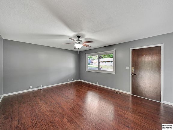 5th image of 5430 Stonecliffe Dr