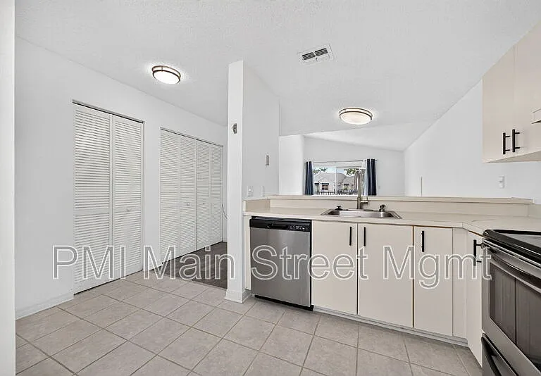 2512 Woodgate Blvd #203 — Photo 5