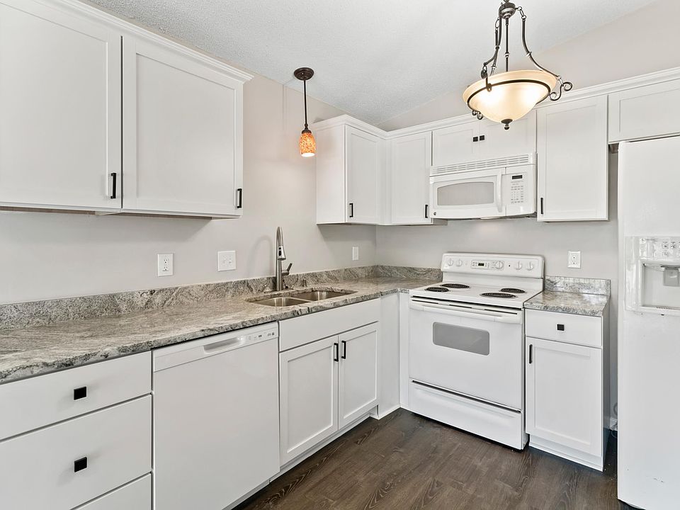 Updated kitchen and granite countertops