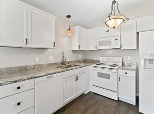 16201 Flagstaff Ct S, Rosemount, MN 55068