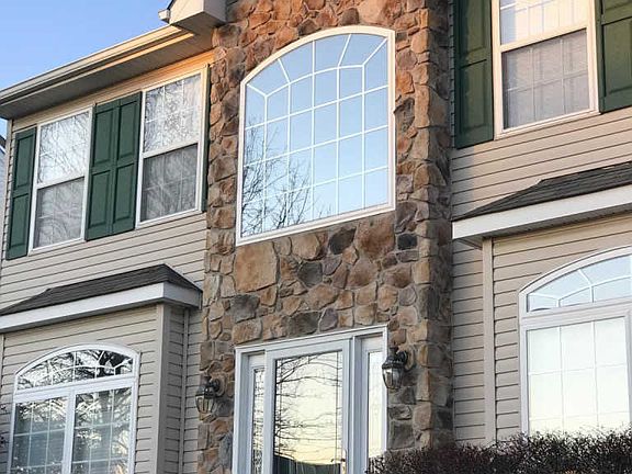 4th image of 1168 Tamarind Pl