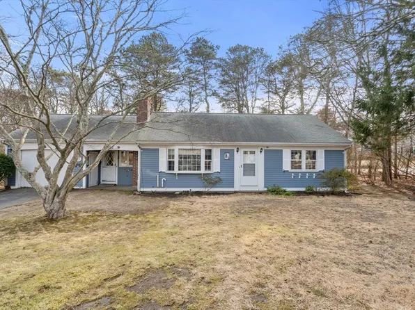 3 Cogswell Path, West Yarmouth, MA 02673