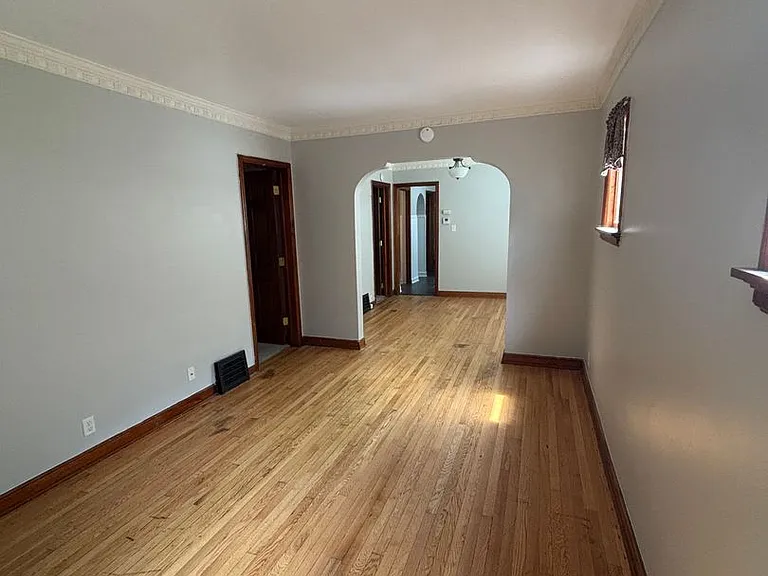 2920 N Bremen St — Photo 15