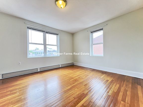4th image of 402A Highland Ave Unit 24