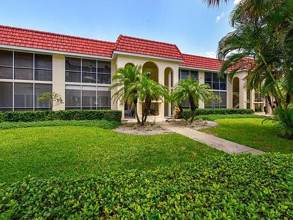 2nd image of 141 Avenida Messina APT 4