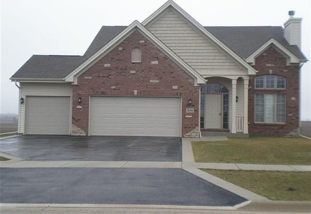 1st image of 306 Bellaire Dr