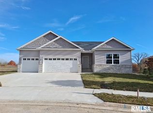8802 N Westpoint Ct, Edwards, IL 61528