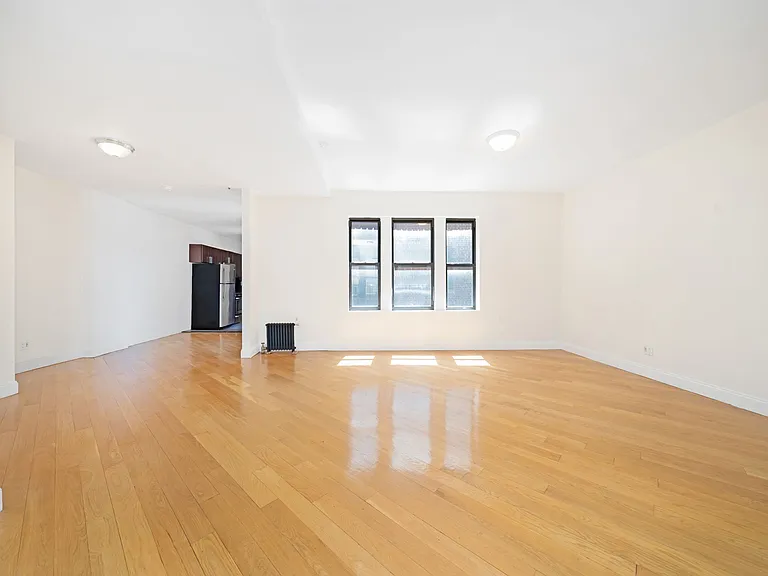 370 Fort Washington Ave #503 — Photo 16