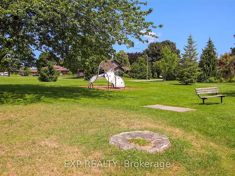 805 Glengrove St — Photo 23