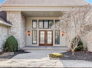8815 Spinnaker Ct, Indianapolis, IN