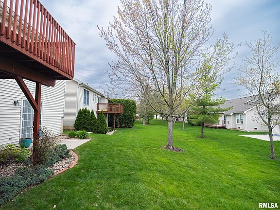 4th image of 1932 W Willow Crest Dr