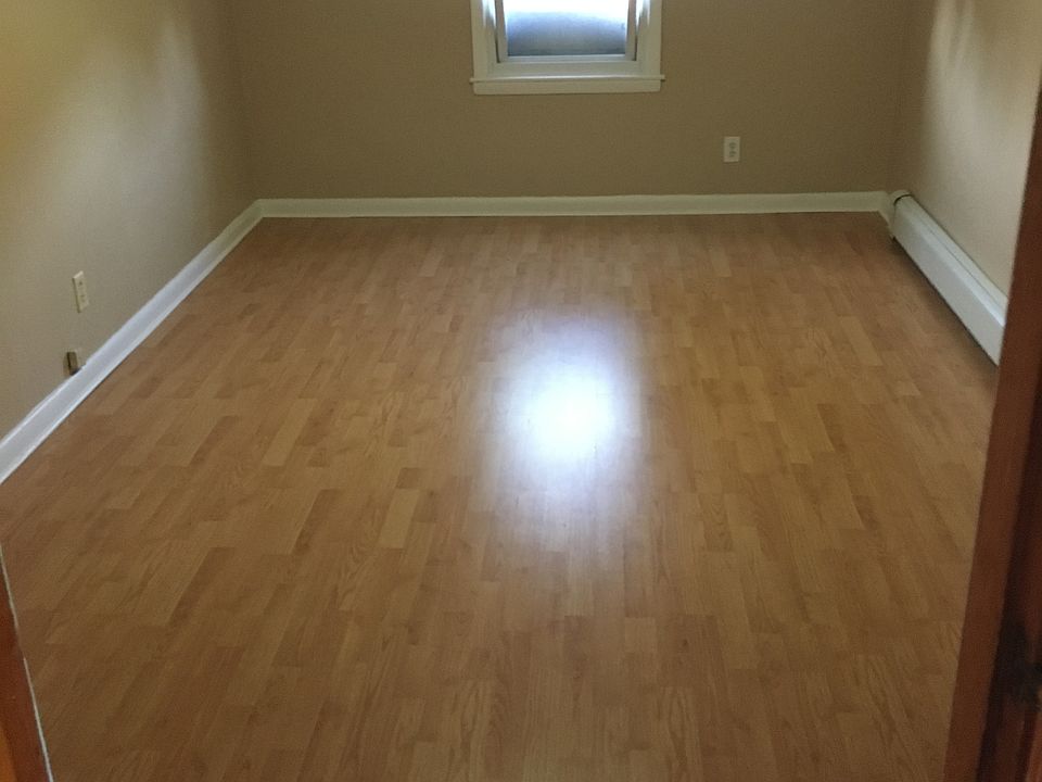 Office off of bedroom