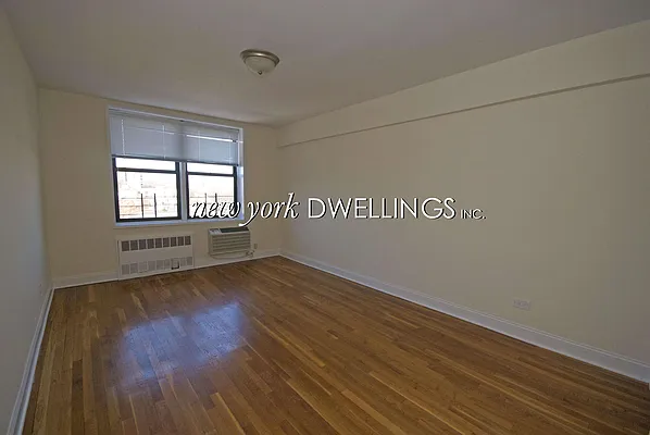 Rented by New York Dwellings LLC | media 20