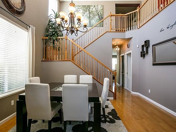 4th image of 2078 Fenmore Way