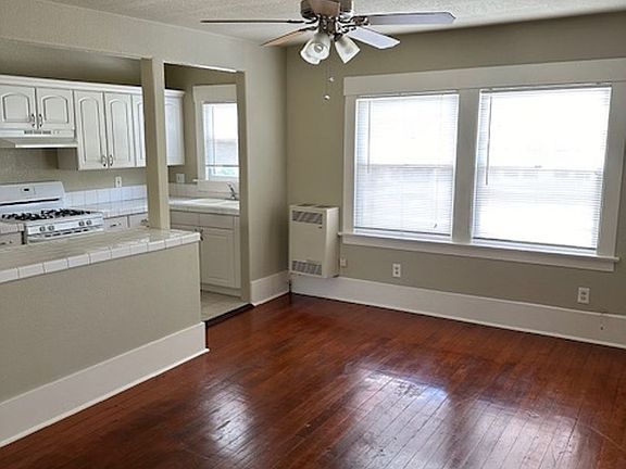 3rd image of 2214 Broadway APT 12