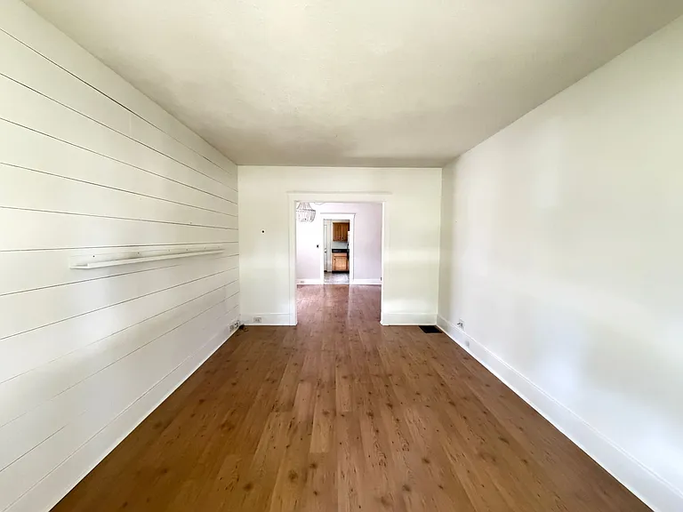 1739 Speed Ave — Photo 3